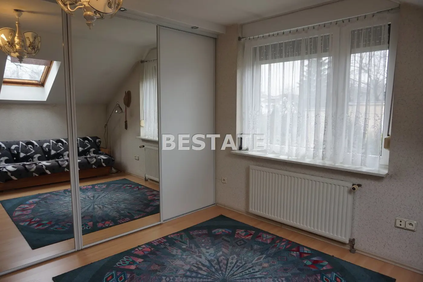 Dom mieszkalny, budynki pod działalność