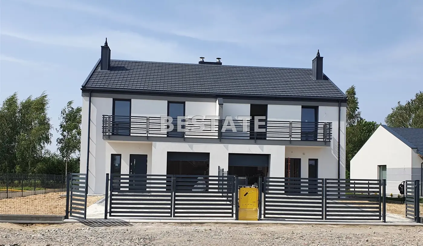 Dom w zabudowie bliźniaczej, st. deweloperski