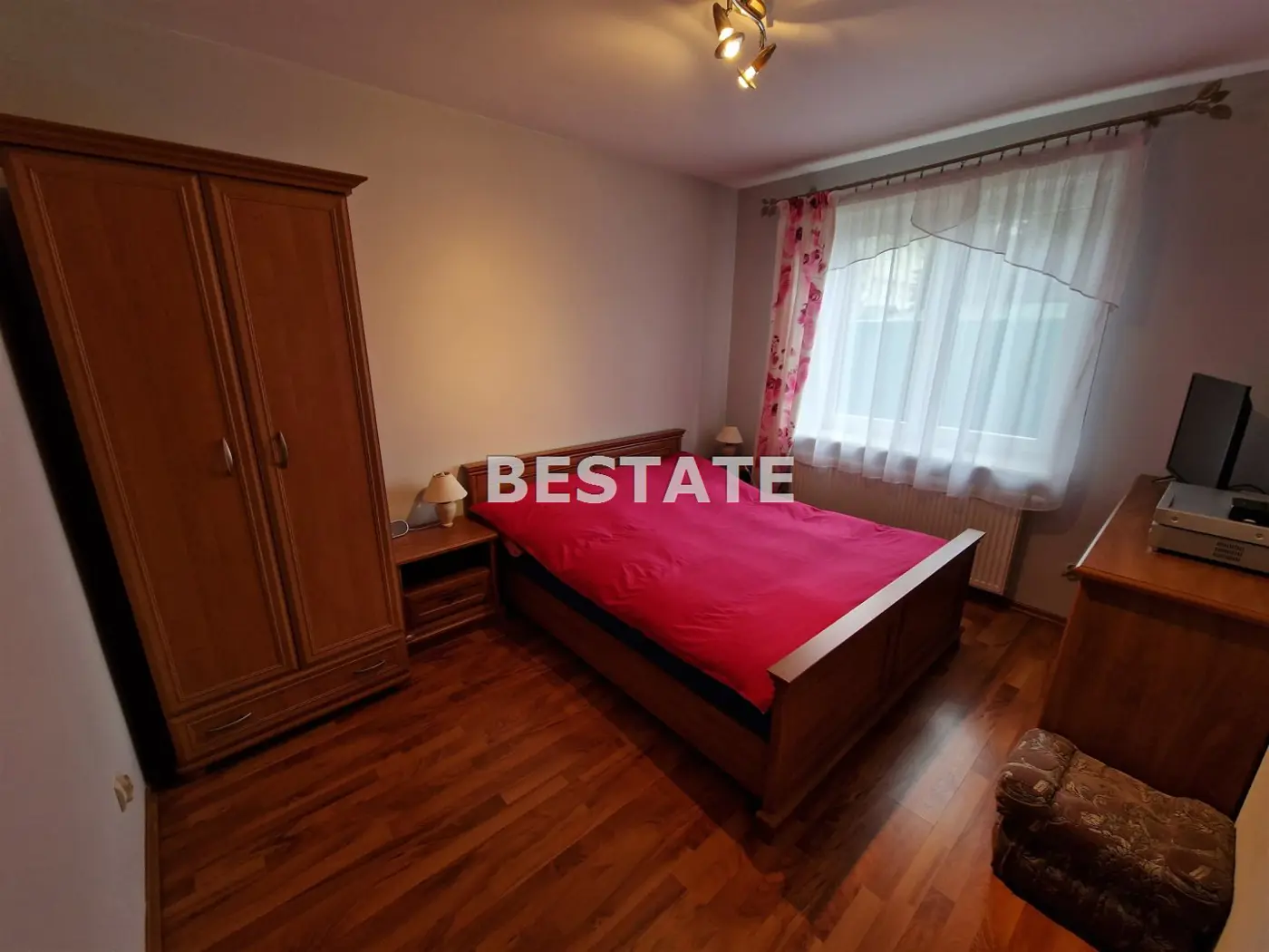 Dom do wprowazenia w pięknej okolicy, staw,Zabłoty