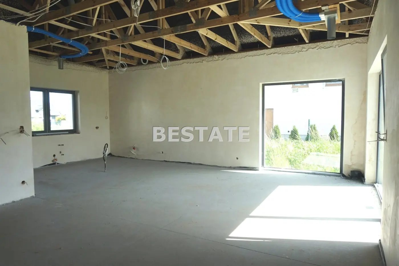 Nowoczesny dom jednorodzinny w spokojnej okolicy