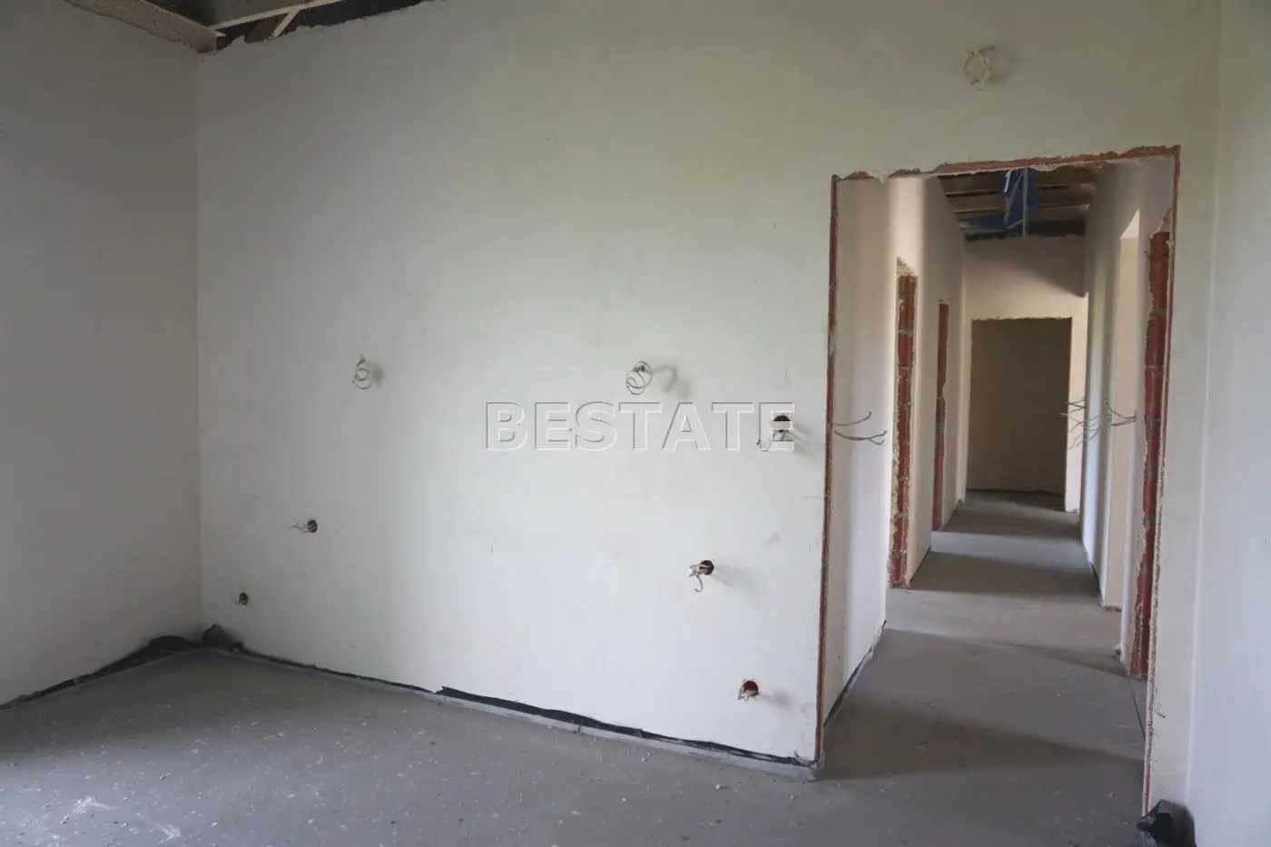 Nowoczesny dom jednorodzinny w spokojnej okolicy