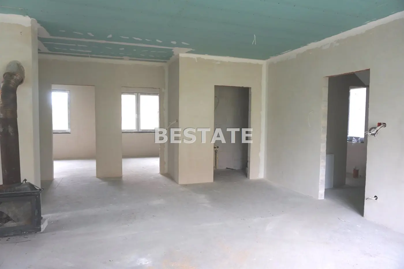 Funkcjonalny, parterowy dom , st. deweloperski