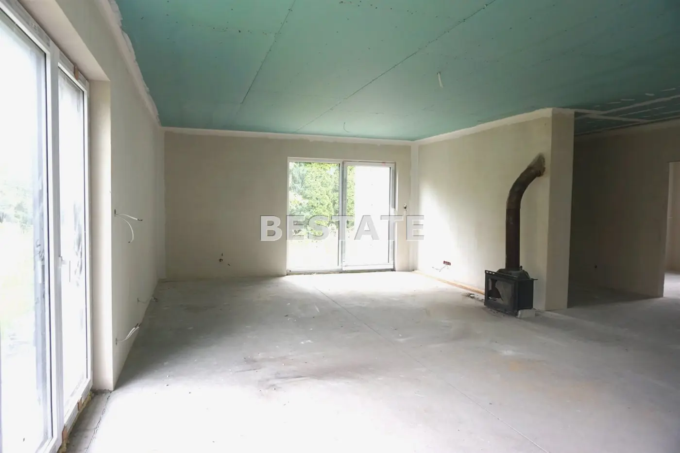 Funkcjonalny, parterowy dom , st. deweloperski