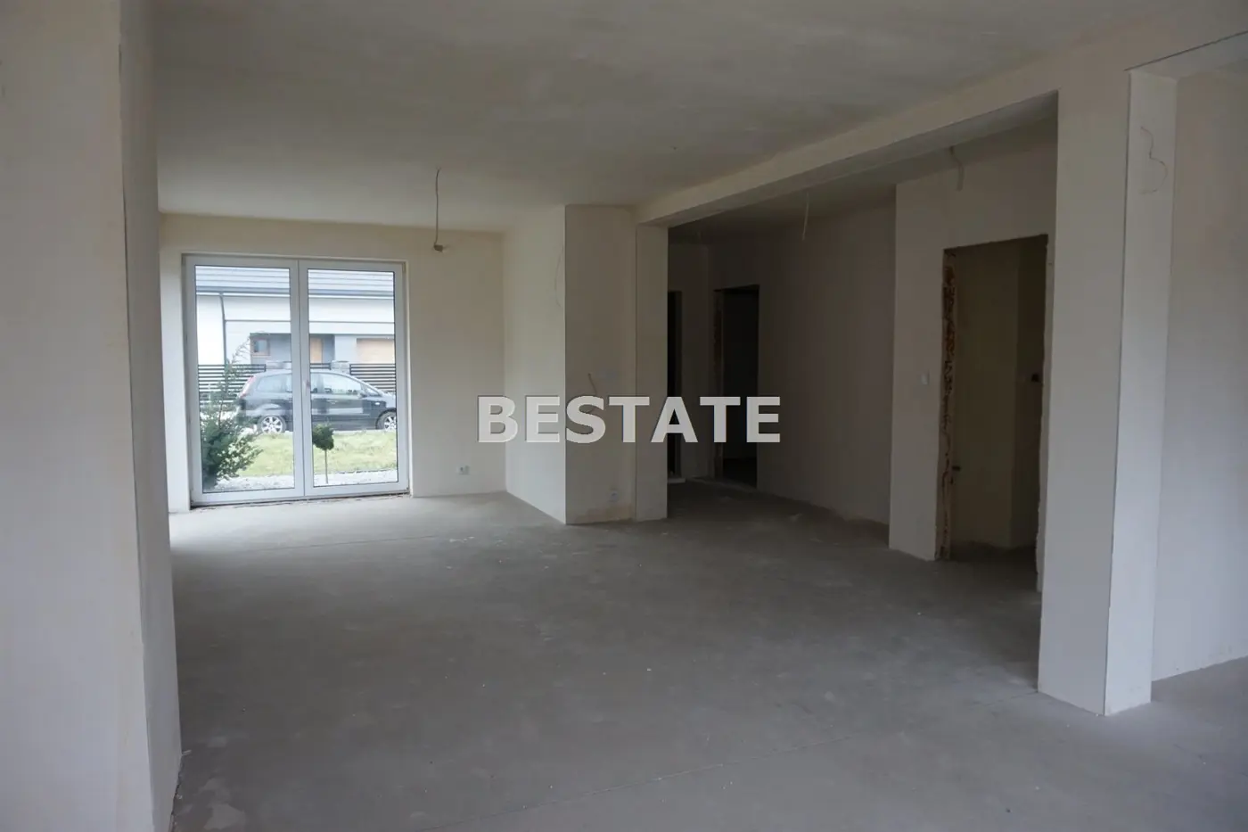 Wolnostojący 5-pokojowy dom, blisko lasu