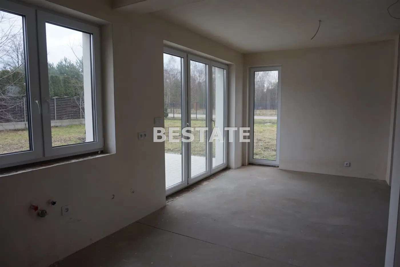 Wolnostojący 5-pokojowy dom, blisko lasu