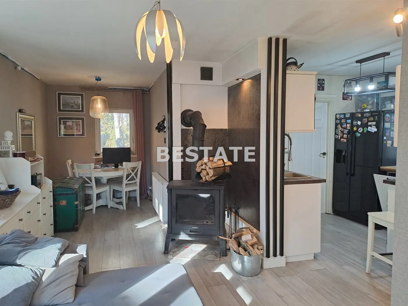 Funkcjonalny dom w malowniczej scenerii