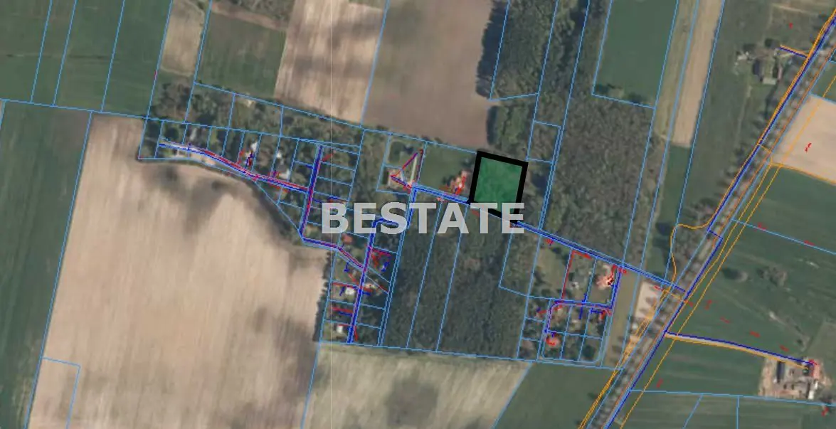 działka pod zabudowę jednorodzinną wśród lasów