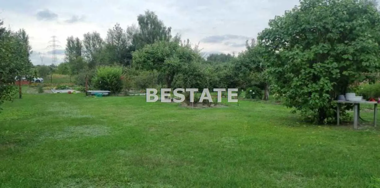 Działka budowlana w mieście, spokojna okolica