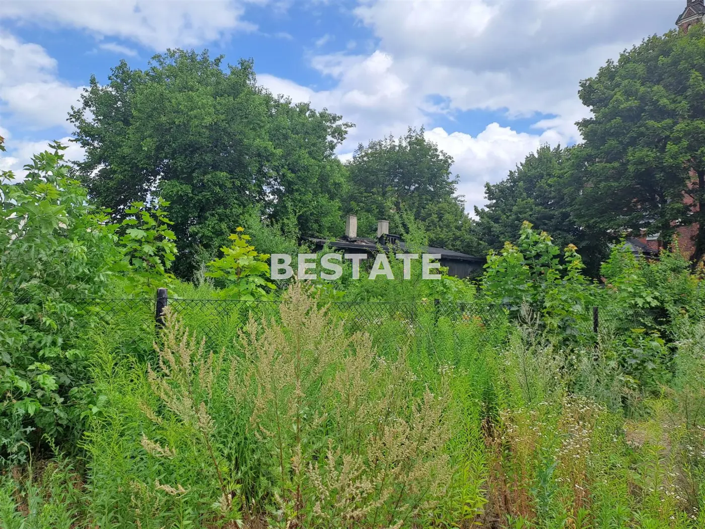 Działka budowlano-usługowa w centrum miasta