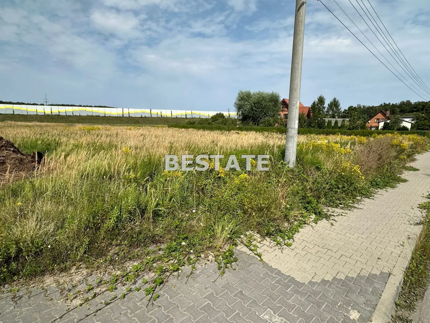 Duża działka- Róża-gm. Dobroń