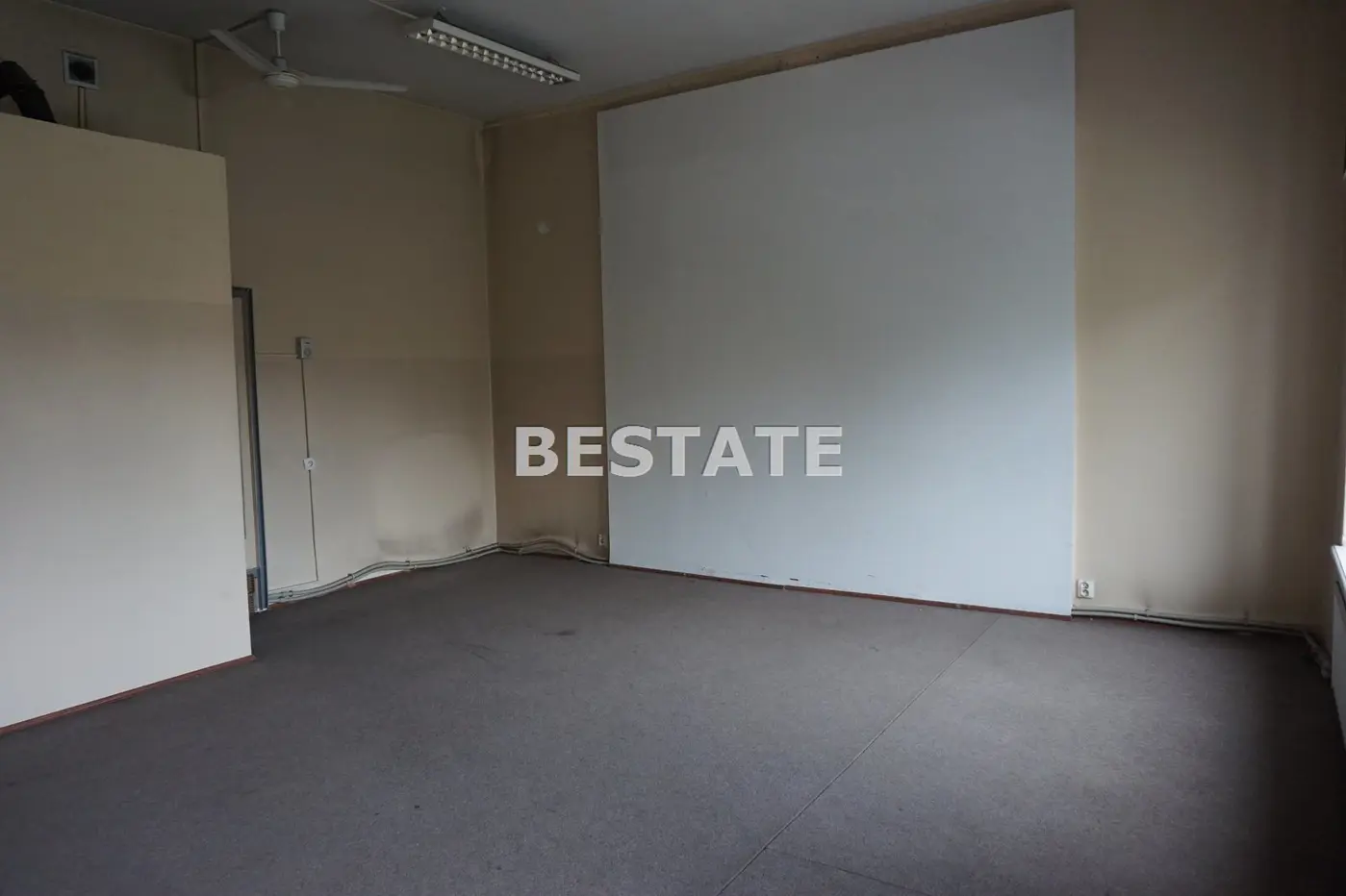 Lokal biurowy 100 m2 w centrum miasta