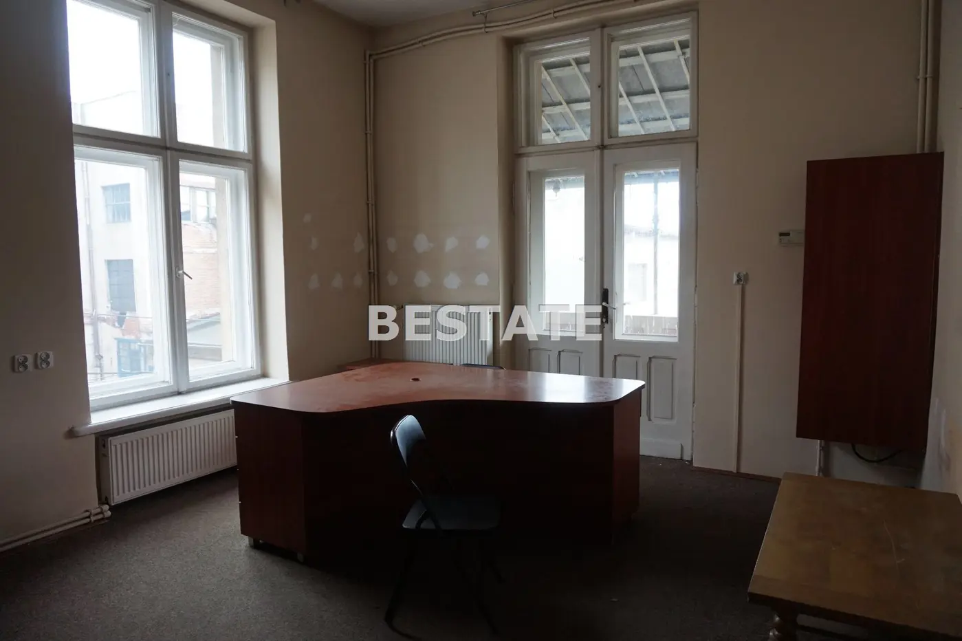 Lokal biurowy 100 m2 w centrum miasta