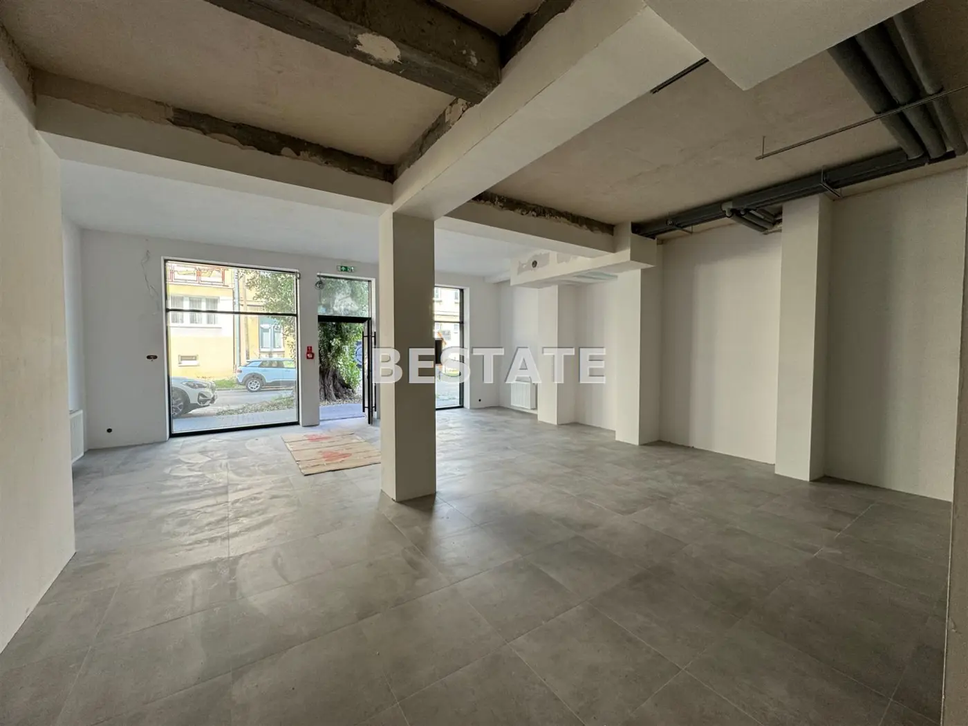 Pod usługi 136m2, nowe, centrum, witryna