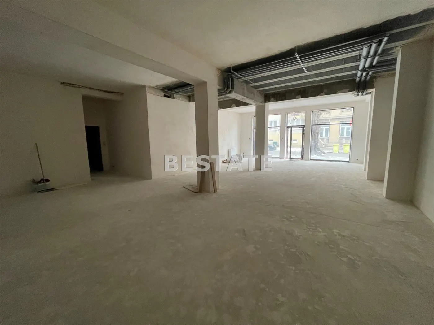 Pod usługi 136m2, nowe, centrum, witryna