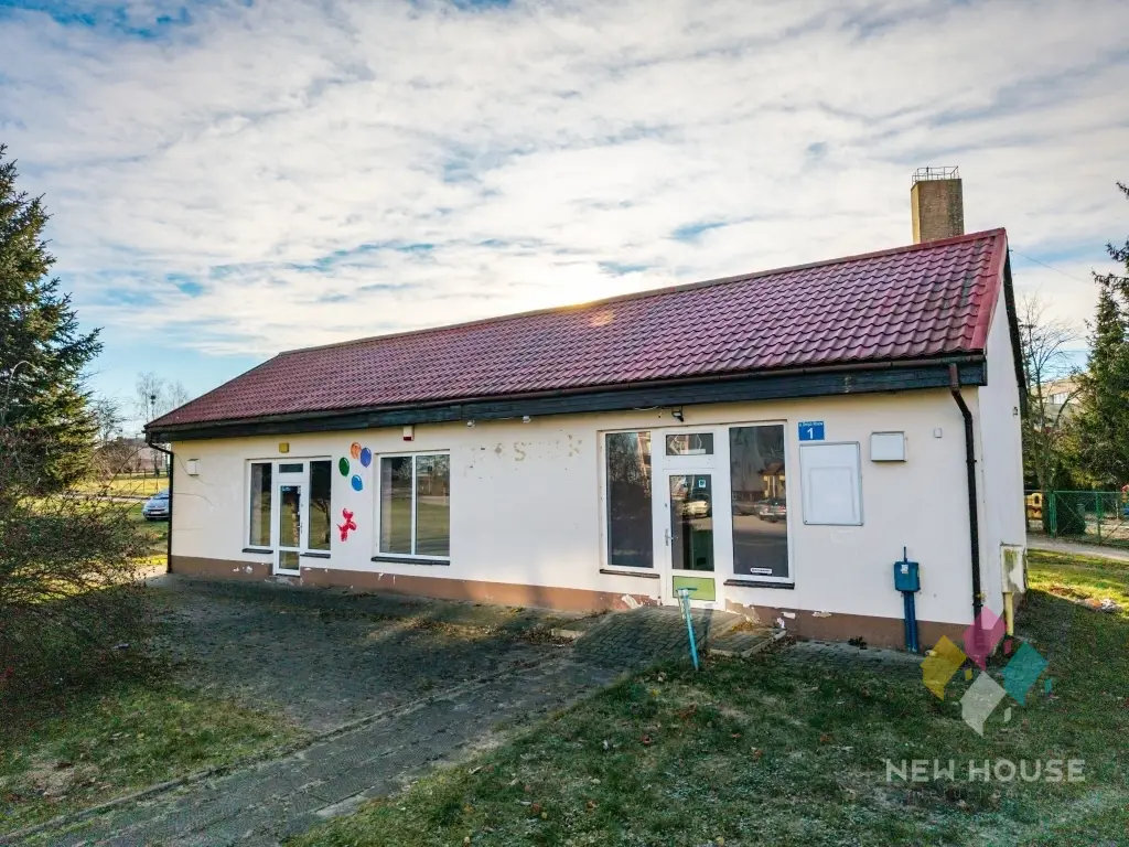 Mikołajki, obiekt wolnostojący, parterowy