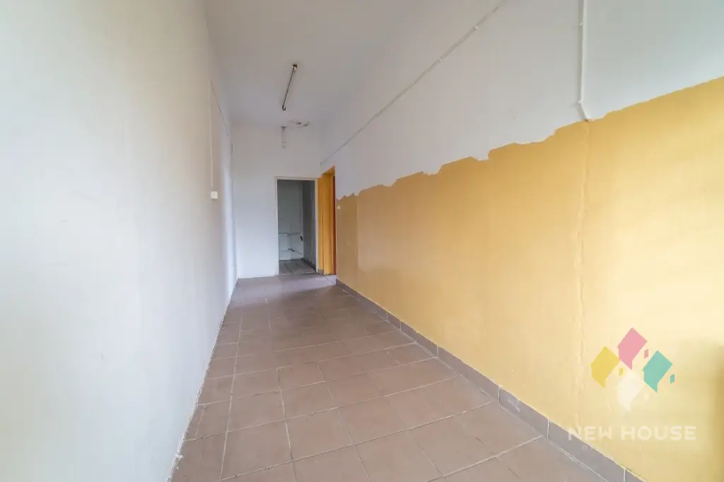 Mikołajki, obiekt wolnostojący, parterowy