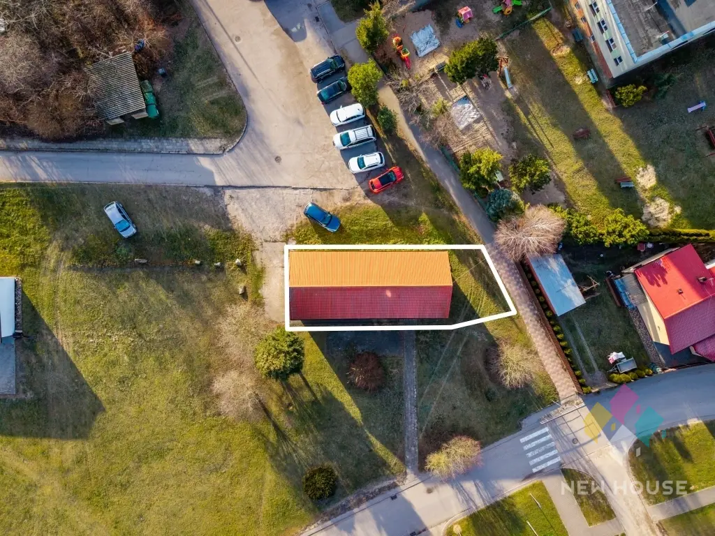 Mikołajki, obiekt wolnostojący, parterowy