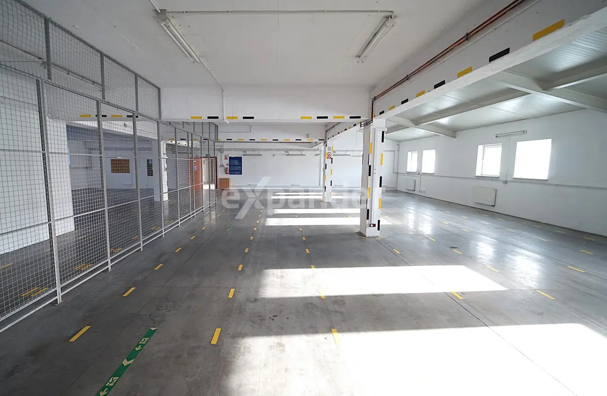 Budynek magazynowo - biurowy, 1284m2, Załęże