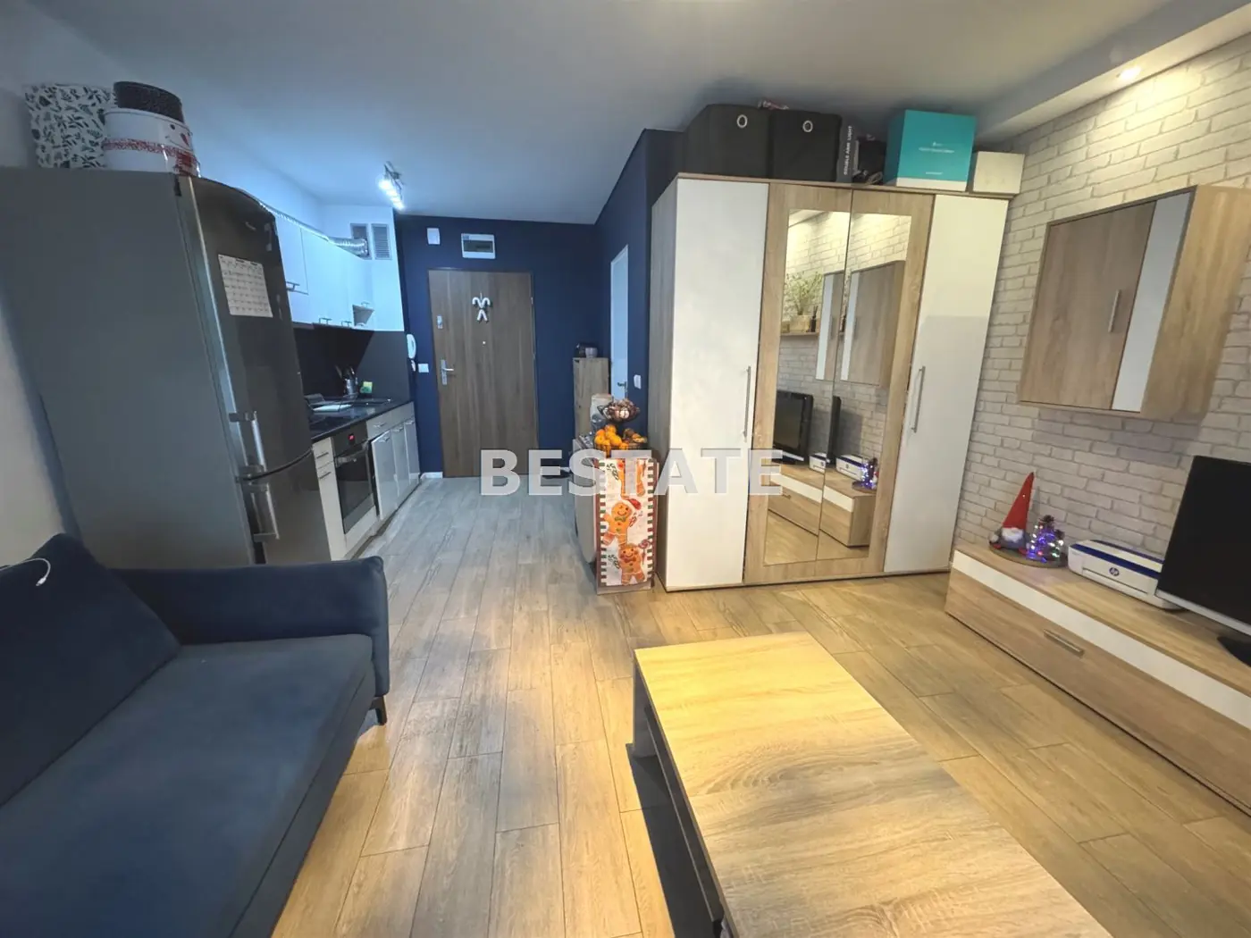 Przytulna kawalerka z ogródkiem