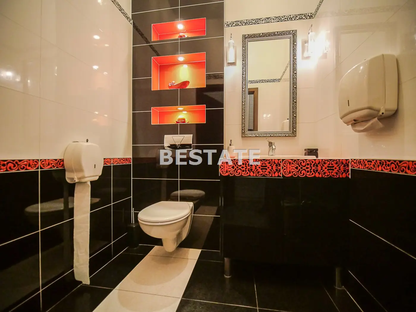 Lokal handlowy z powierzchnią magazynową