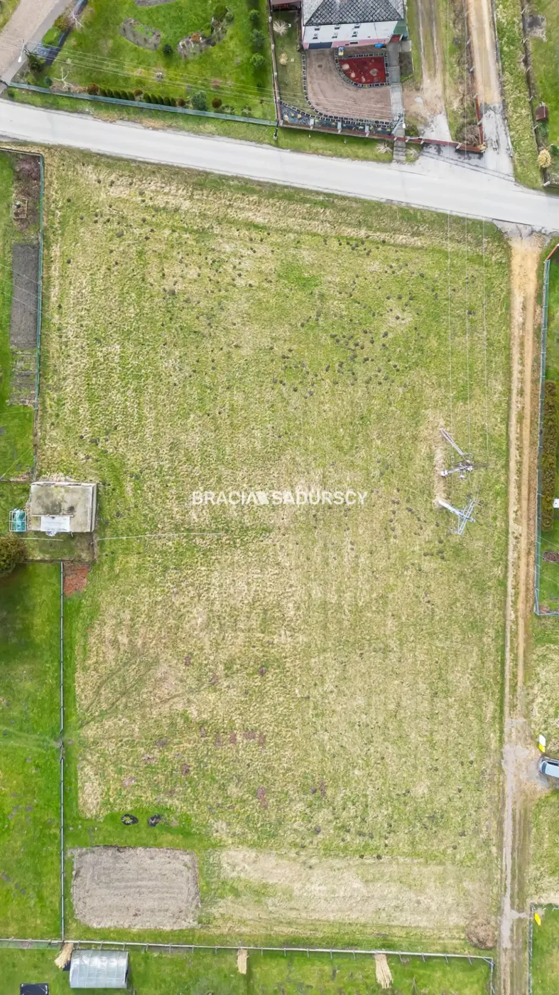 Działka budowlana 24 ar. Wygięzłów gm. Babice