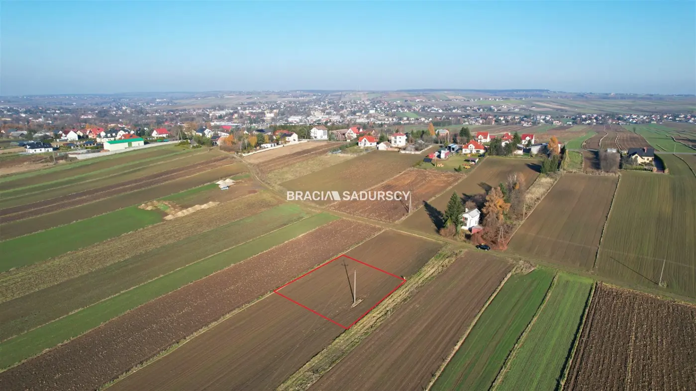 Działka budowlana 10 ar w Miechowie