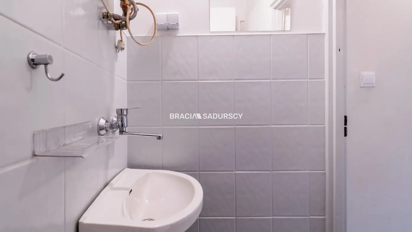 ZWIERZYNIECKA|FRONTOWA WINTRYNA|WEJSCIE Z ULICY