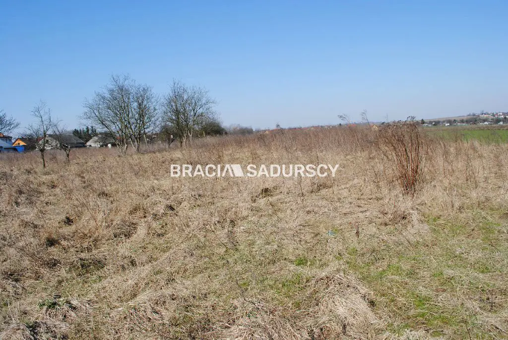 Działka Mieszkaniowa,usługowa Kraków -Wadów