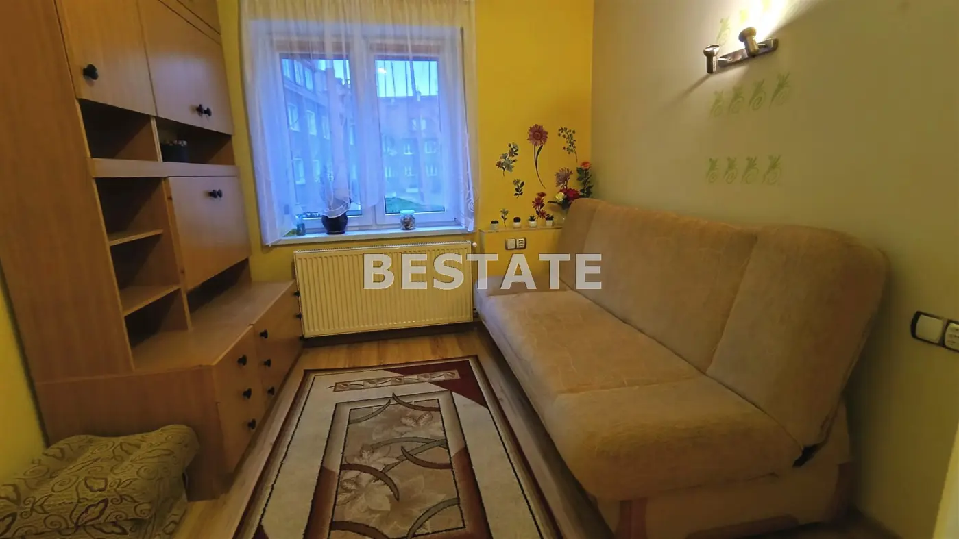 Rozkładowe, 2-pokojowe, z 2 piwnicami