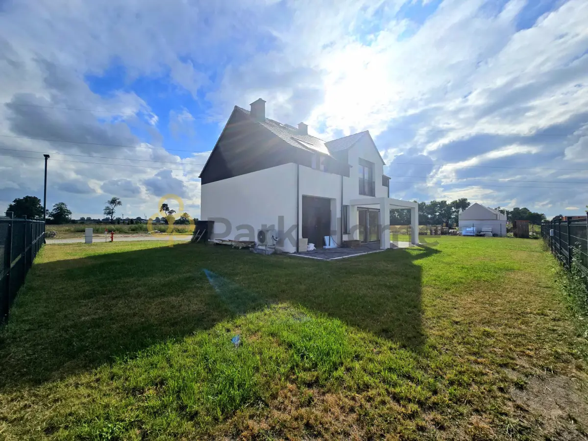 Dom, 5 pokoi 136 m² na sprzedaż - Rawicz