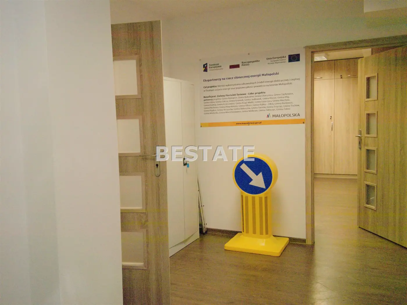 Lokal użytkowy do wynajęcia, 90m2