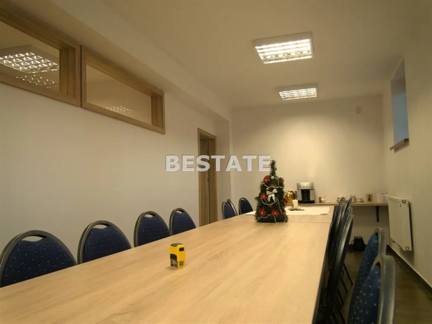 Lokal użytkowy do wynajęcia, 90m2