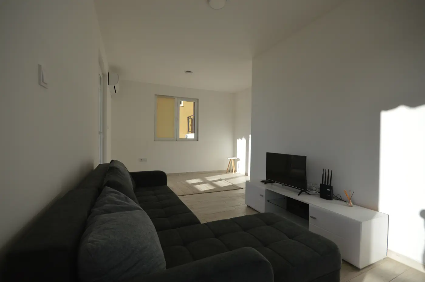 Mieszkanie z 1 sypialnią w nowym budynku z widokiem na morze w Kumbor