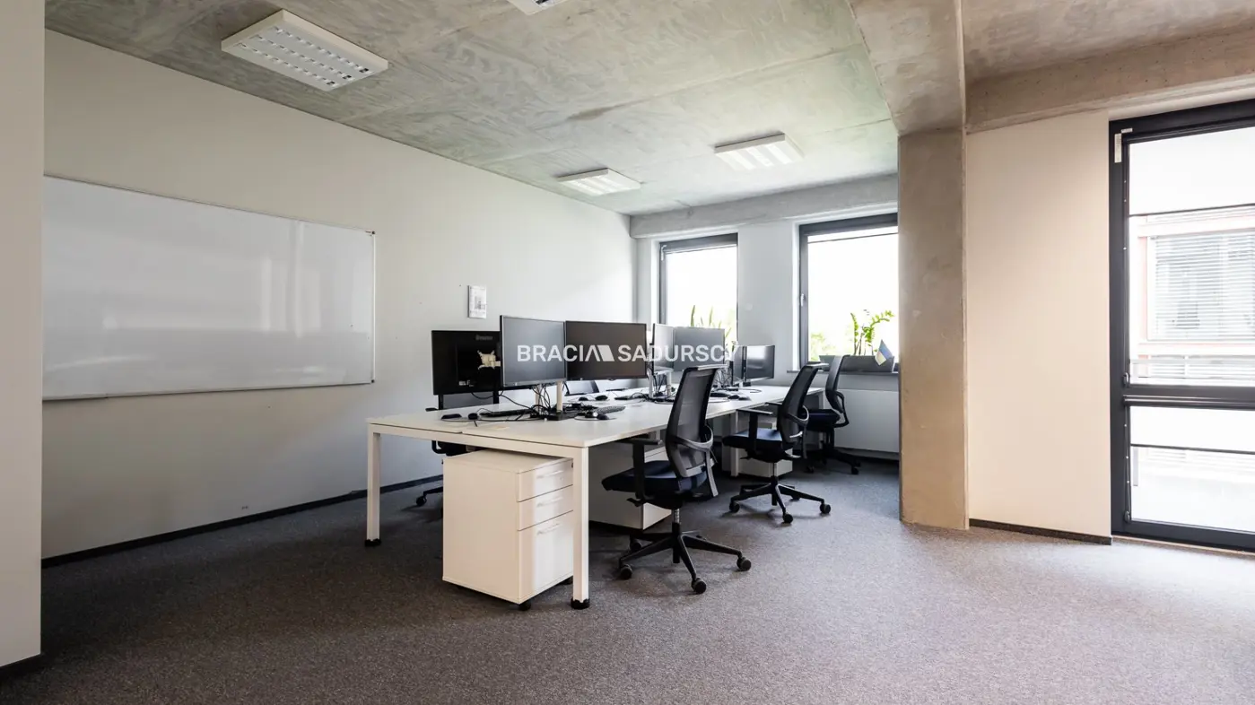 Biurowiec Bursztynowy Szlak - do wynajęcia piętro