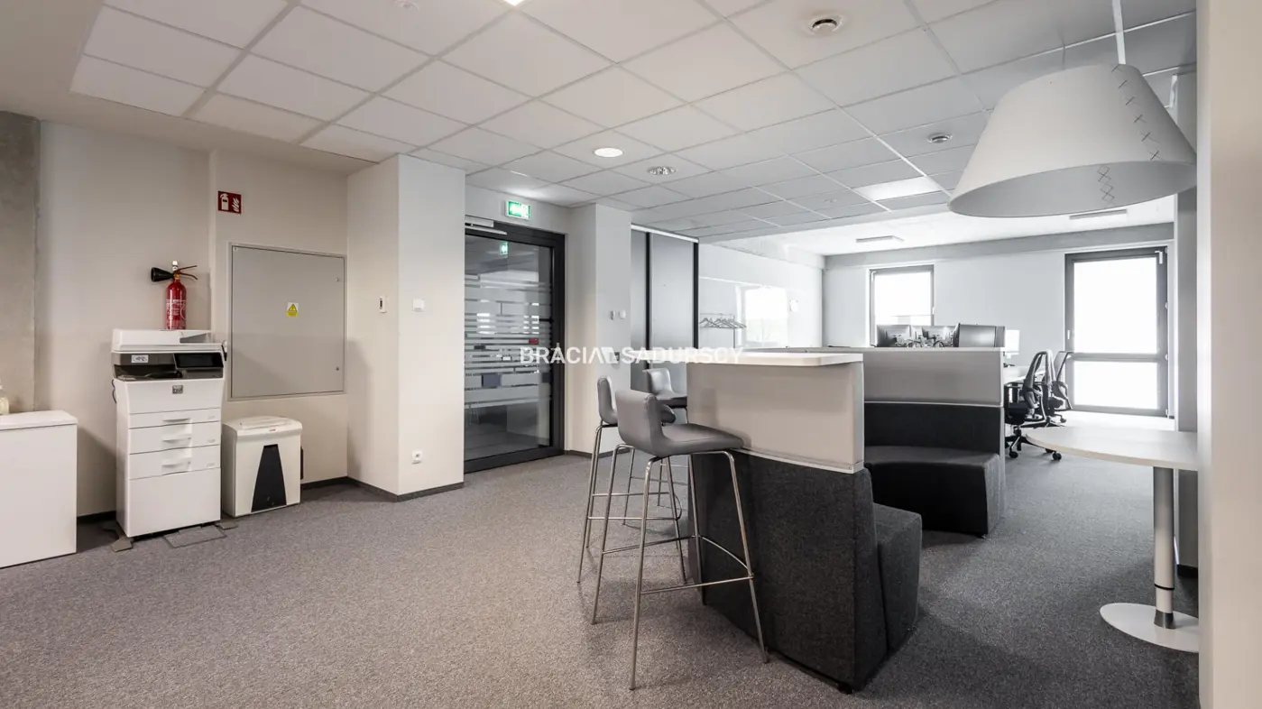 Biurowiec Bursztynowy Szlak - do wynajęcia piętro