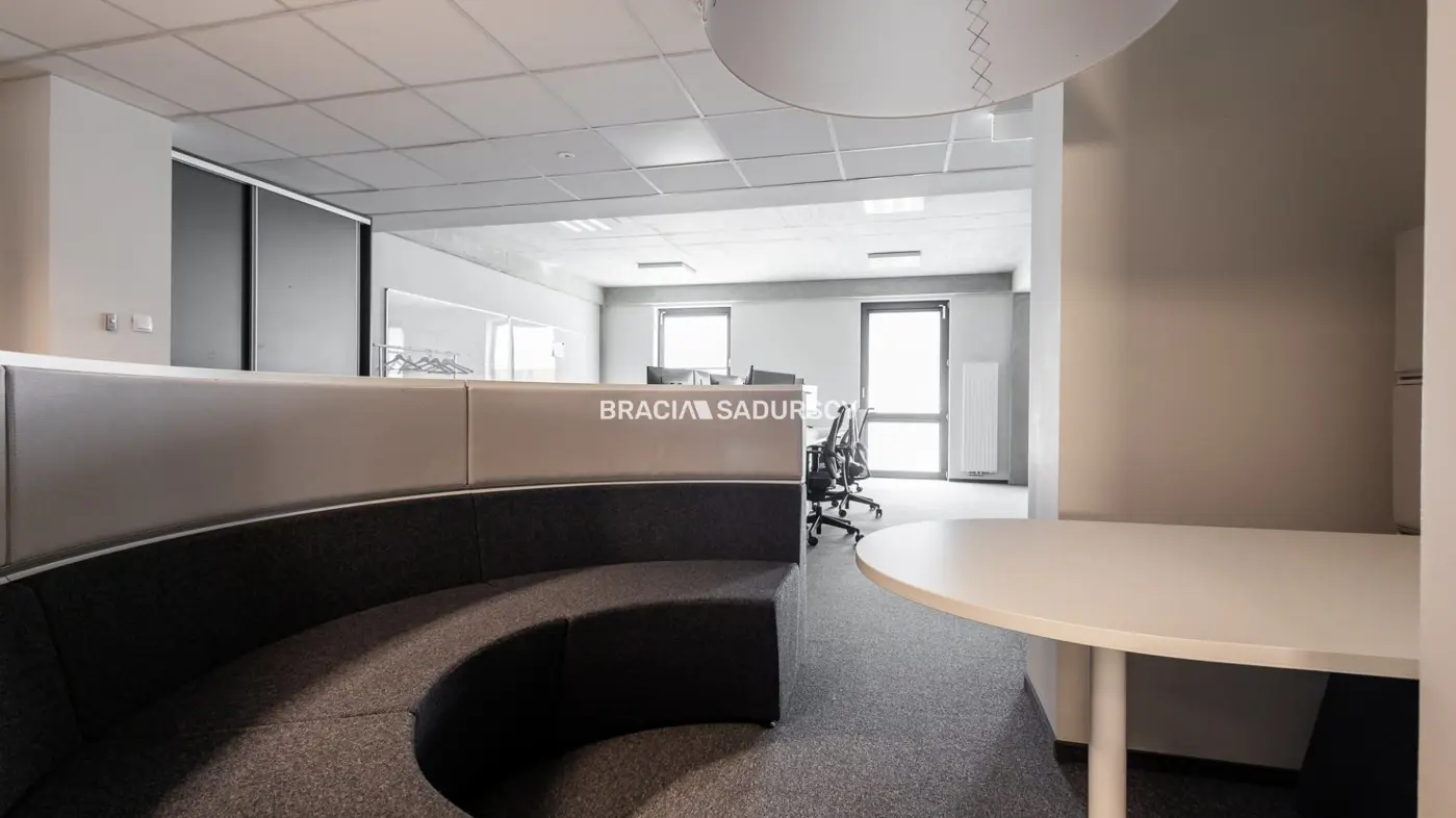 Biurowiec Bursztynowy Szlak - do wynajęcia piętro