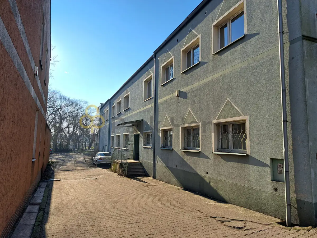 Lokal użytkowy 745 m² na sprzedaż, Czempiń