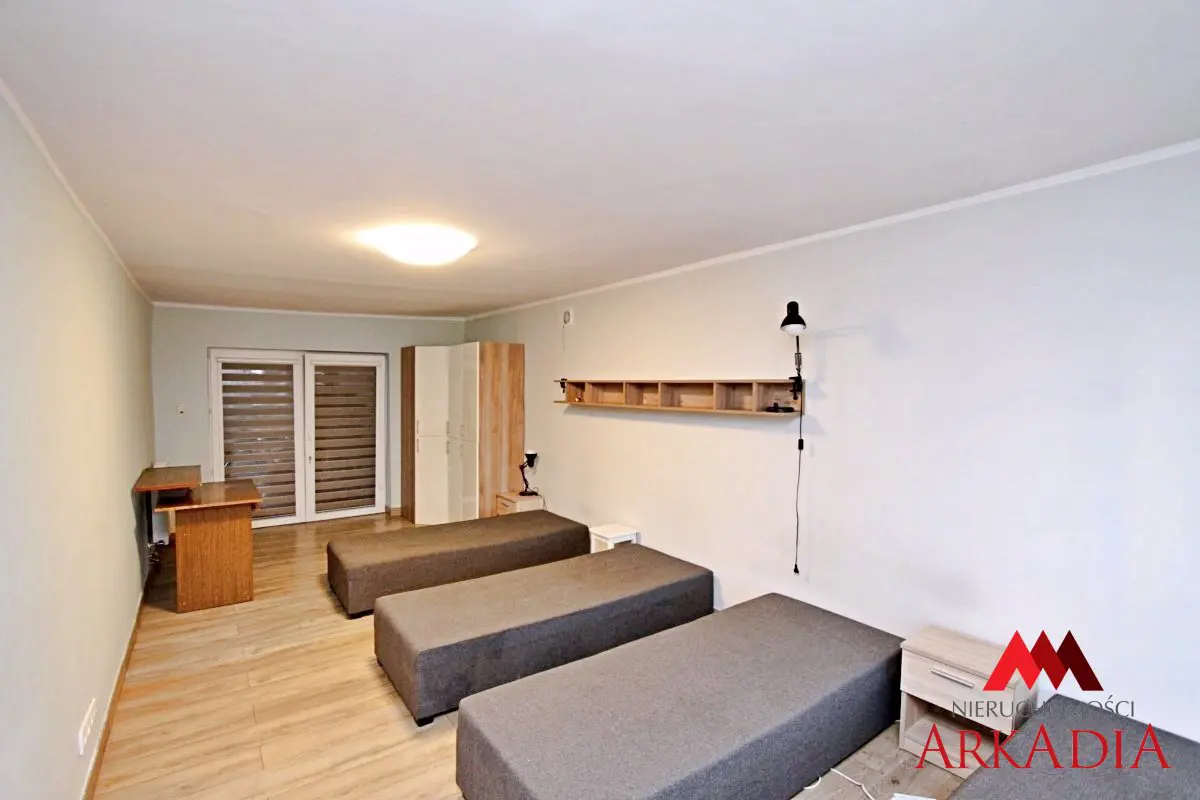 niewielki dom na wynajem , 2 pokoje Zazamcze