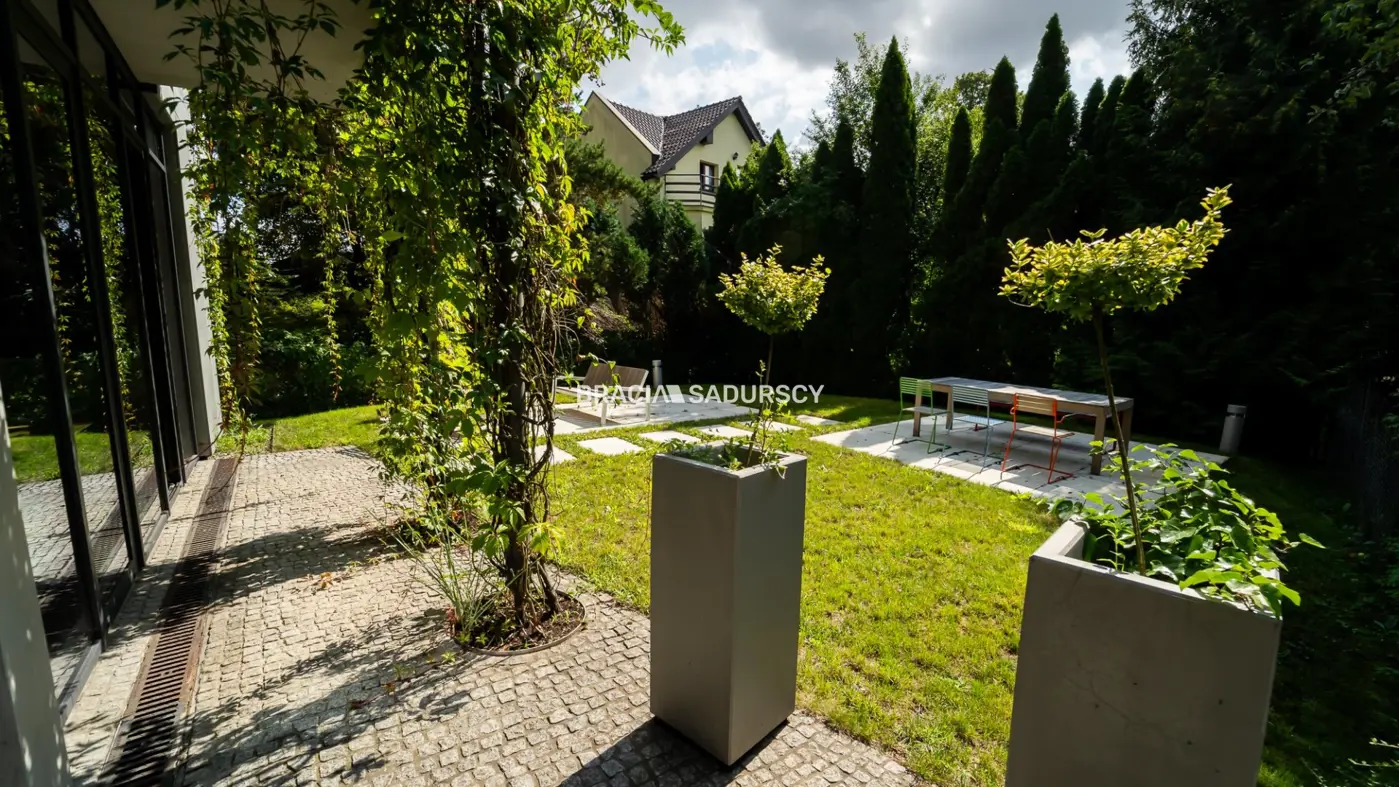 Lokal handlowy/biurowy 100m2/ parter/ul.Piastowska