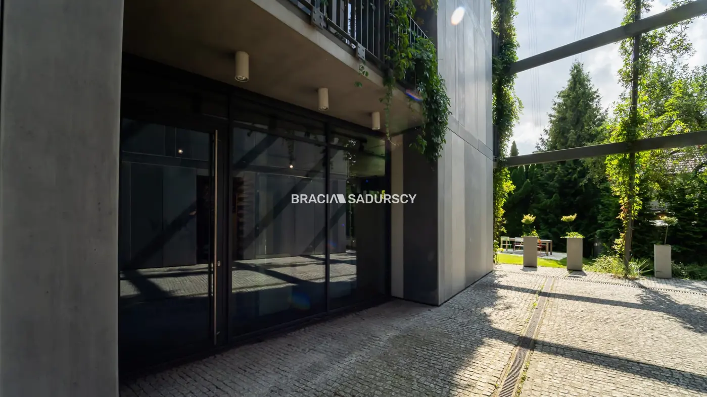 Lokal handlowy/biurowy 100m2/ parter/ul.Piastowska