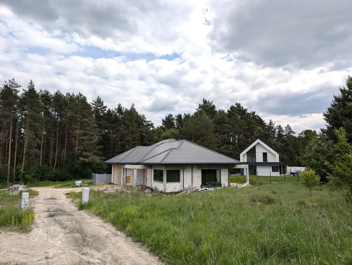 Wyjątkowy Dom Jednorodzinny w Mójczy – Bezpośrednio nad Rzeką Lubrzanką