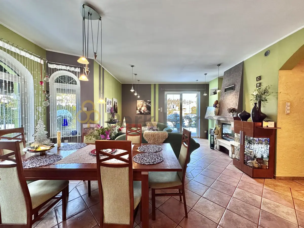 Dom wolnostojący z pięknym ogrodem, Wilków