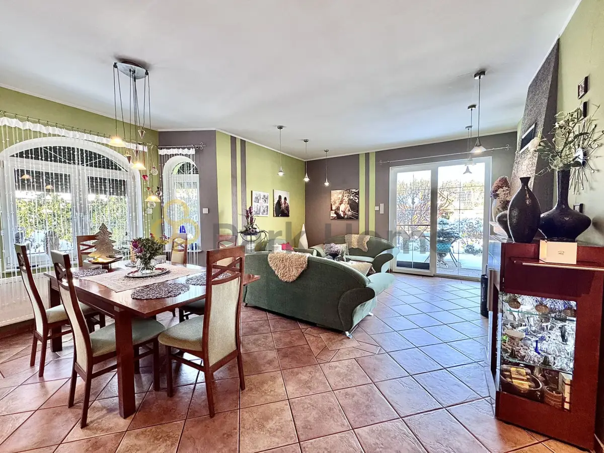 Dom wolnostojący z pięknym ogrodem, Wilków