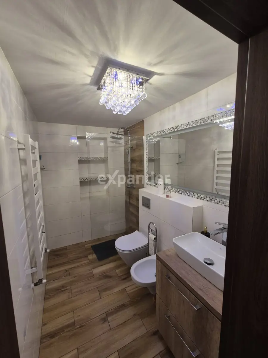 Dom z możliwością prowadzenia działalności