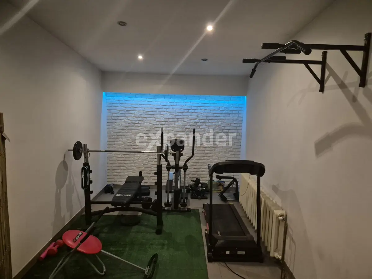 Dom z możliwością prowadzenia działalności