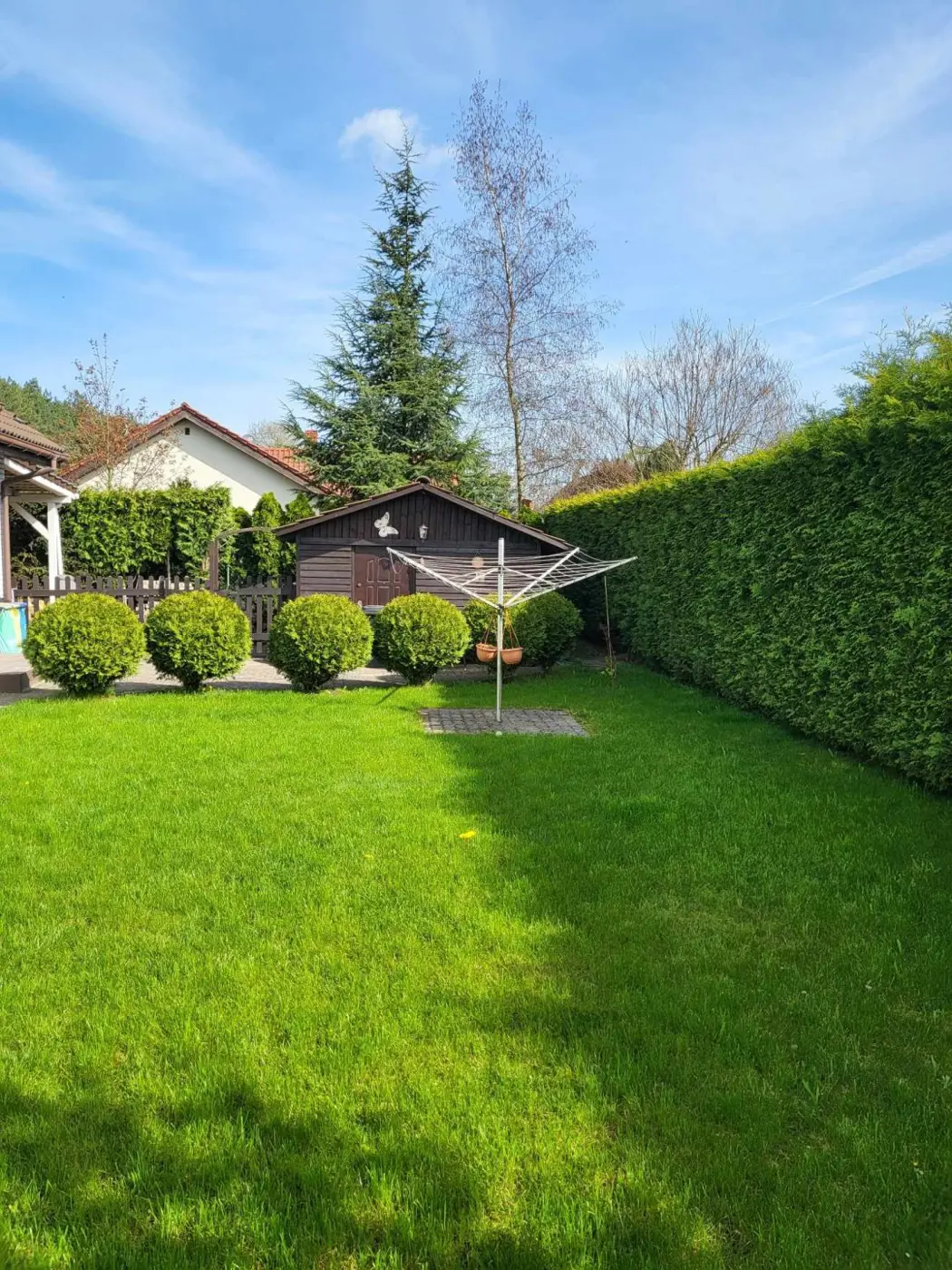 Nowoczesny dom przy lesie i Jeziorze Miedwie