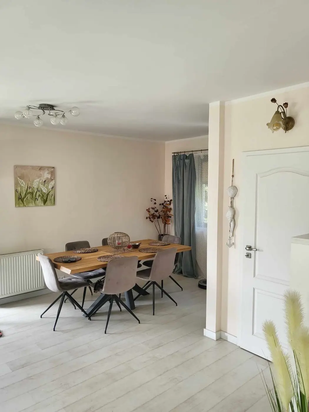 Nowoczesny dom przy lesie i Jeziorze Miedwie