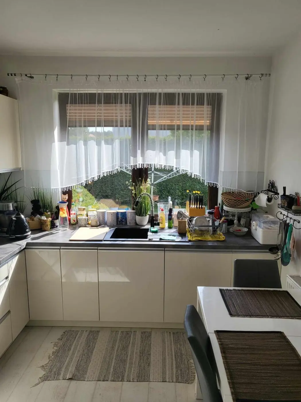 Nowoczesny dom przy lesie i Jeziorze Miedwie