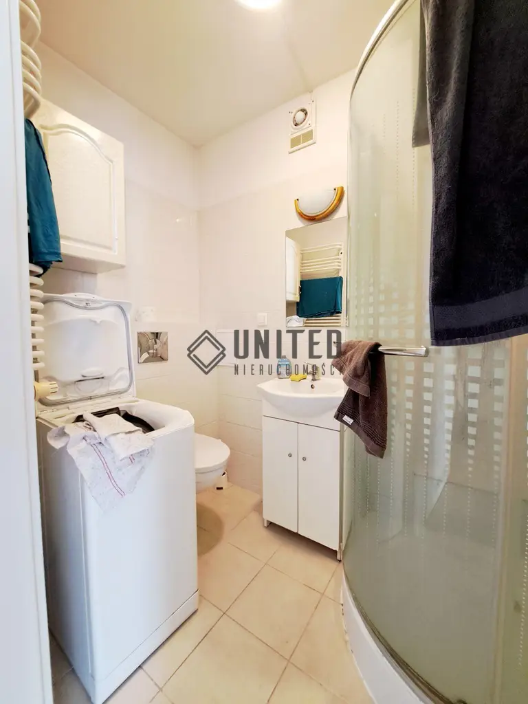 W okolicy ul. Nowowiejskiej Balkon/Piwnica