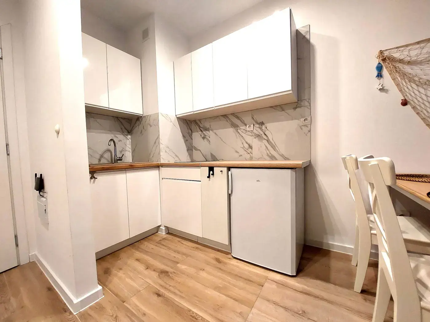 Wynajem długoterminowy. Mieszkanie przy porcie rybackim, 2 piętro i 2 pokoje.